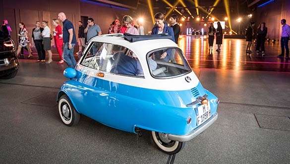 BMW ISETTA Round trip with the BMW Isetta from the 1950s