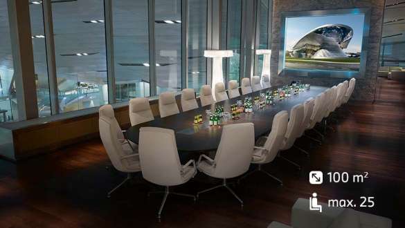 Business Club Business Club der BMW Welt München mit langem Konferenztisch und Ausblick über die BMW Welt
