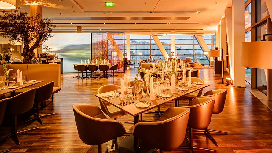 Premium Lounge Copyright BMW AG